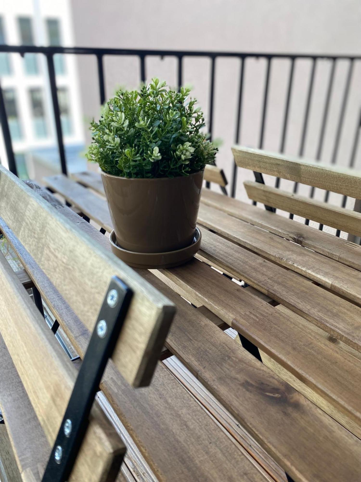 Eiwelhome - Stilvoll, Urban-Ruhig Schlafen, Bahnhofsnah, Balkon إرفورت المظهر الخارجي الصورة