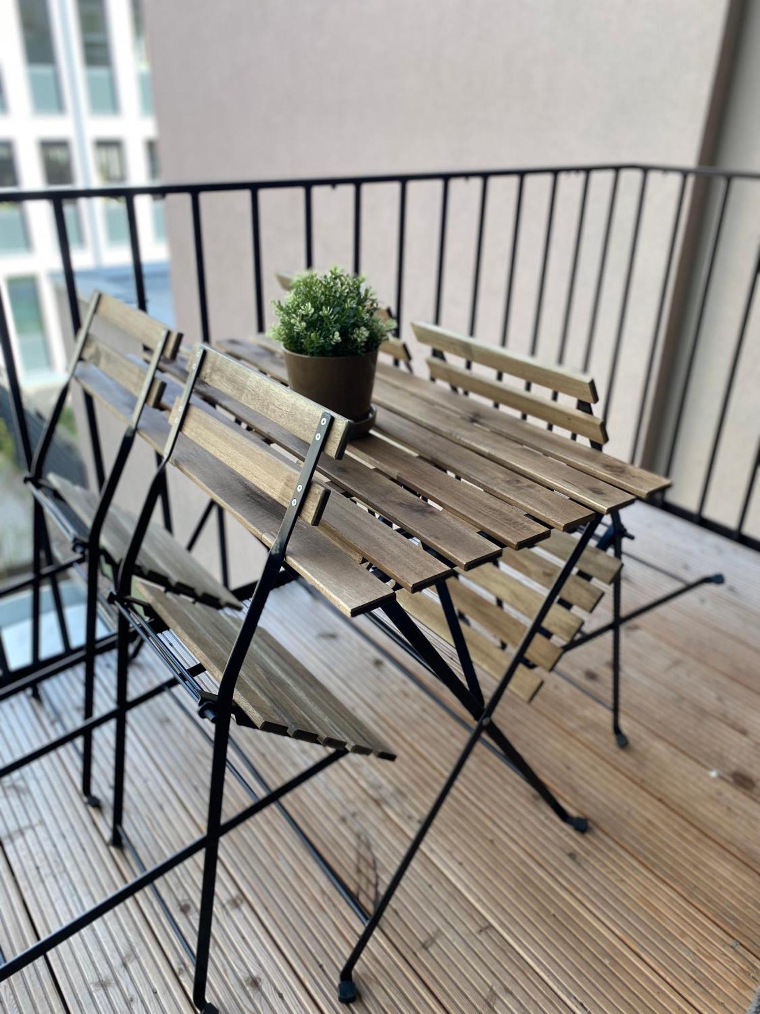 Eiwelhome - Stilvoll, Urban-Ruhig Schlafen, Bahnhofsnah, Balkon إرفورت المظهر الخارجي الصورة