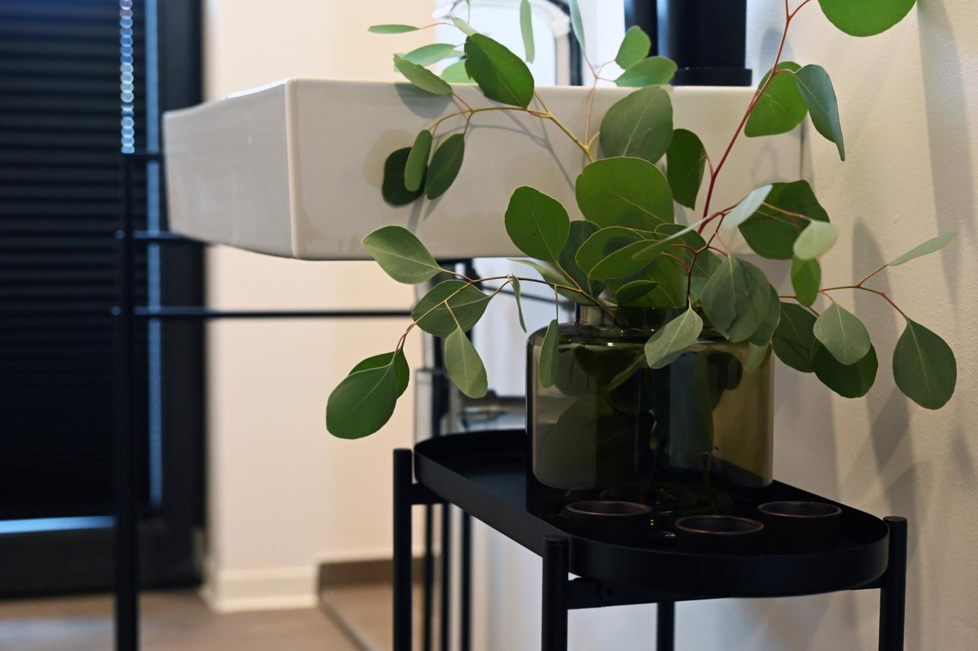 Eiwelhome - Stilvoll, Urban-Ruhig Schlafen, Bahnhofsnah, Balkon إرفورت المظهر الخارجي الصورة