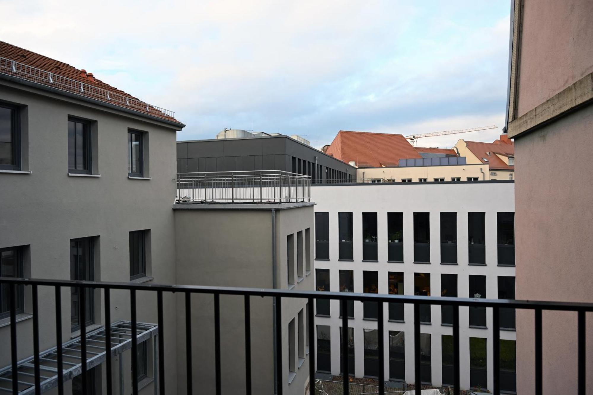 Eiwelhome - Stilvoll, Urban-Ruhig Schlafen, Bahnhofsnah, Balkon إرفورت المظهر الخارجي الصورة
